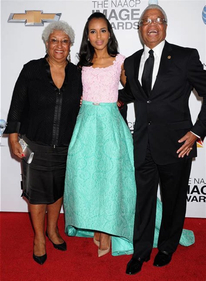 All About Her Kids, Husband, and Parents Hollywood Life