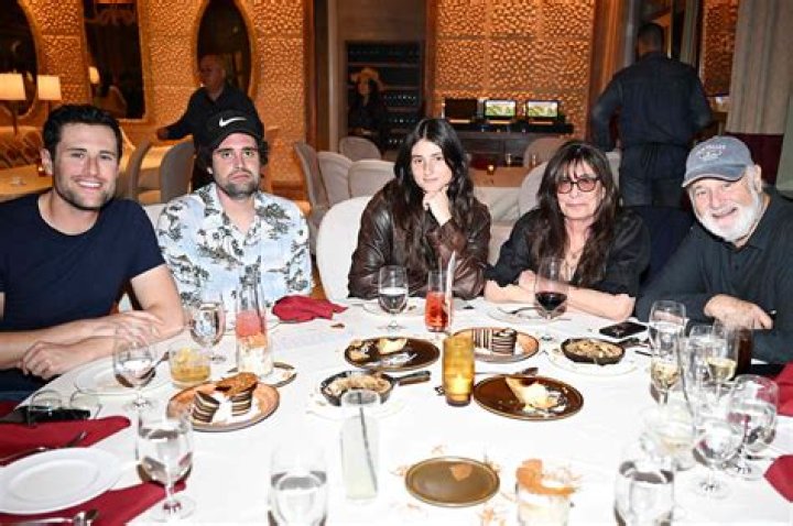 How Many Kids Does Dave Navarro Have? Explore More About His Son Nick Navarro |