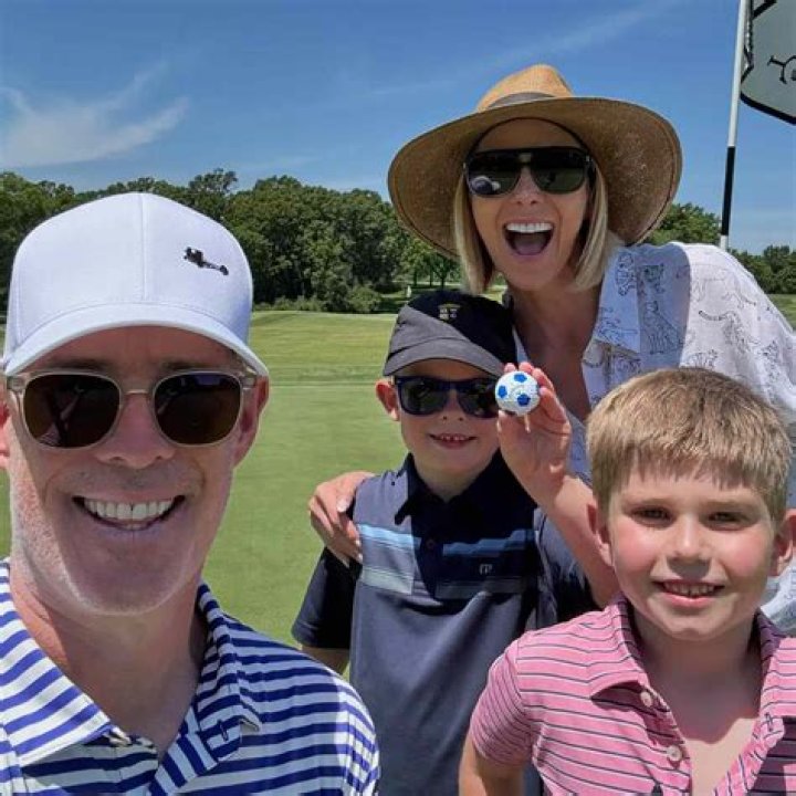 Joe Buck Wife, Daughter, Dad, Height, Net Worth, Salary, Is He Gay? |
