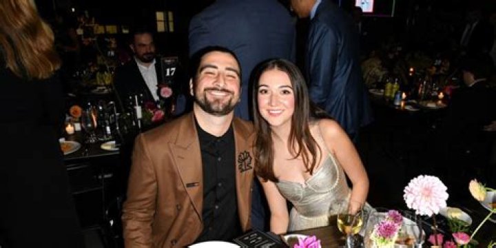 Noah Kahan Wife