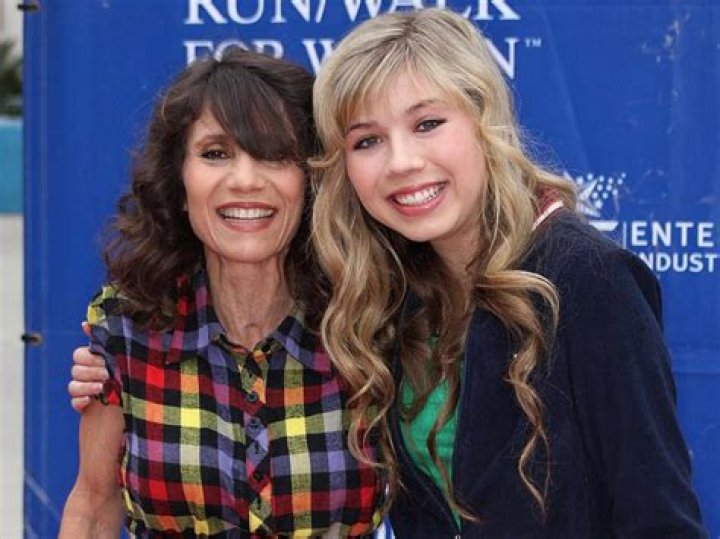 Unveiling Jennette McCurdy's Love Life: Discoveries And Insights