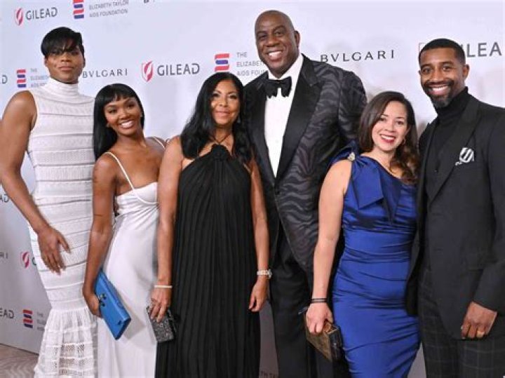 Who is Mike Johnsons wife, Kelly Lary? ·